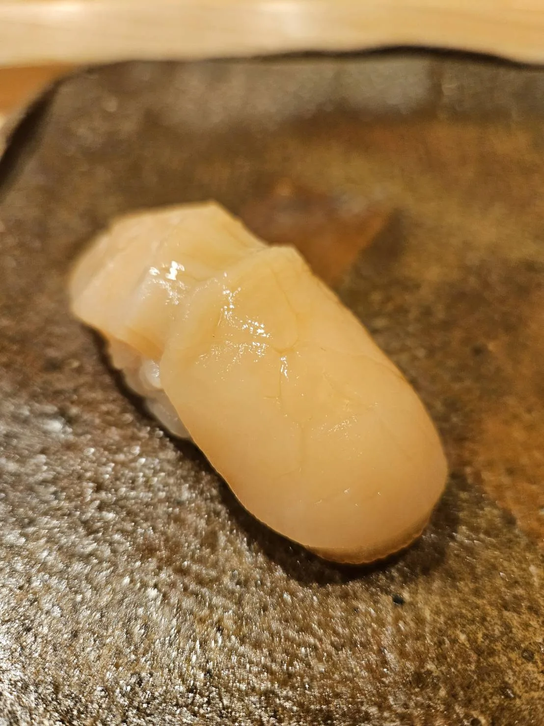 Scallop nigiri